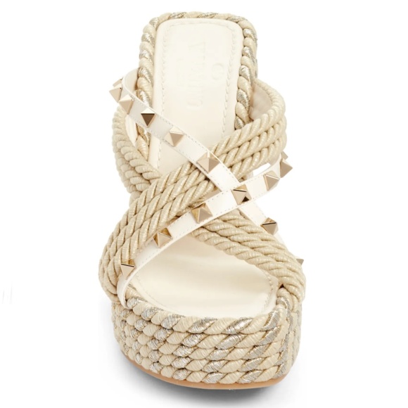 NIB $790 Valentino Rockstud Torchon Espadrille Wedge Sandal in Light Ivory - 11! - Picture 5 of 6